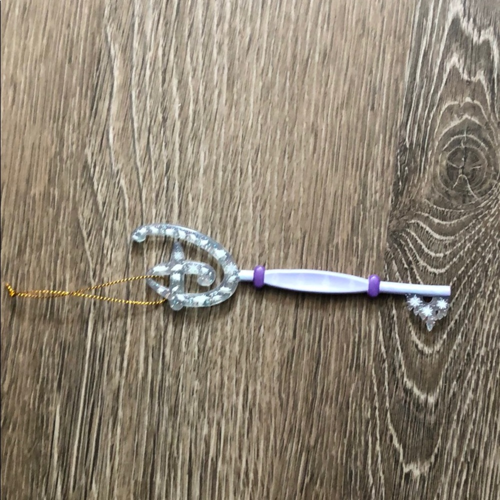 Frozen 2 Disney Store Key